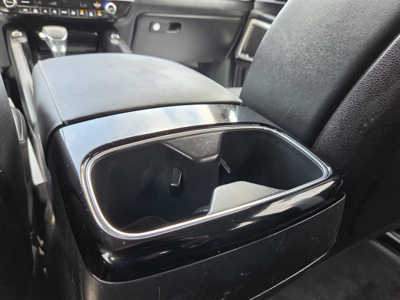 Used 2023 Ebony Black Kia S image 28