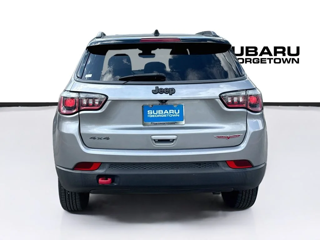 Used 2019 Silver Jeep Trailhawk image 6
