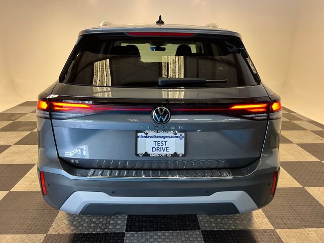 New 2026 Gray Volkswagen 2.0T SE image 4