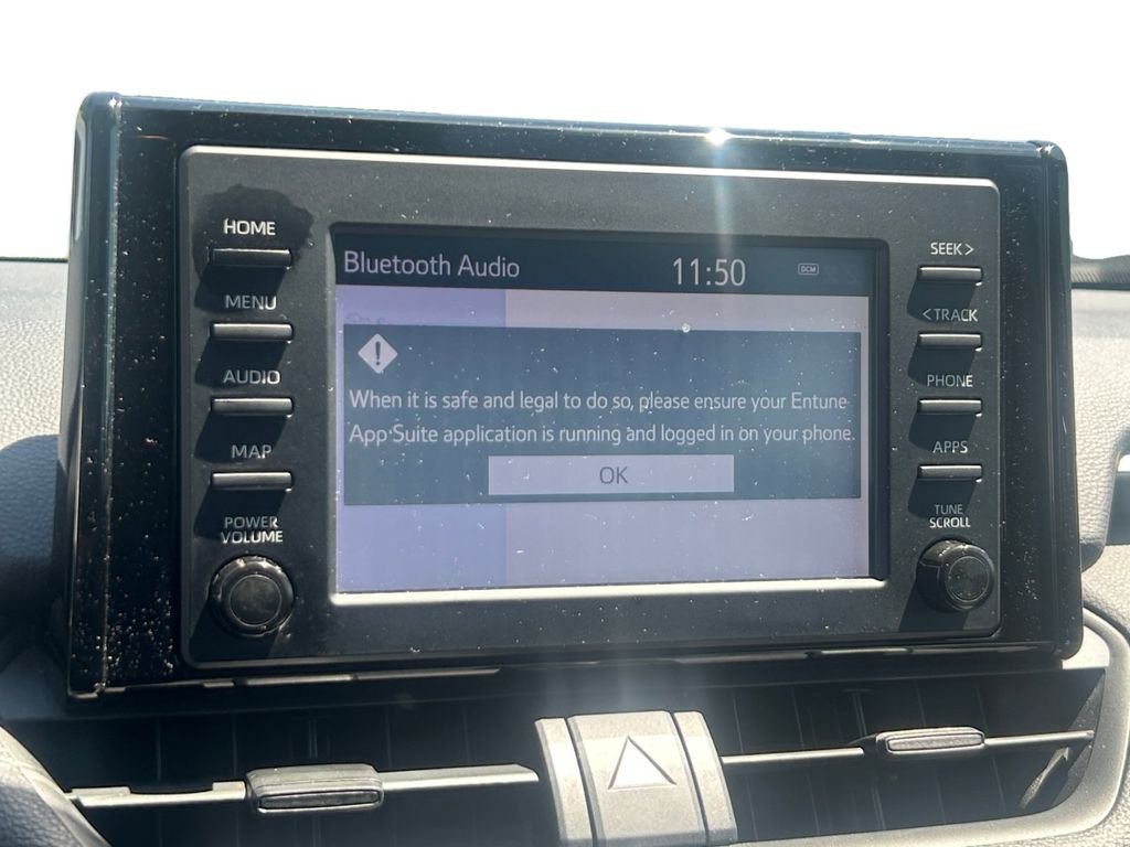 Used 2019 White Toyota LE image 12