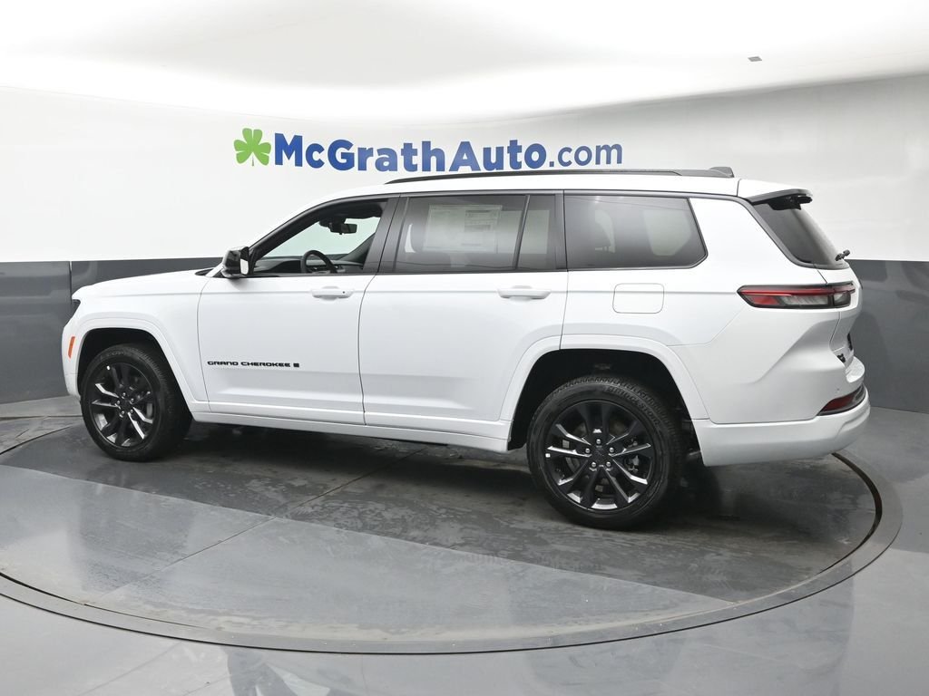 New 2026 Bright White Clear-Coat Exterior Paint Jeep Limited image 24