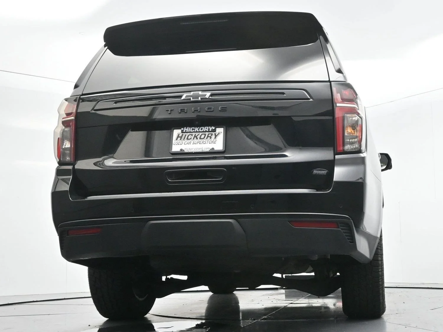 Used 2024 Black Chevrolet Z71 image 57