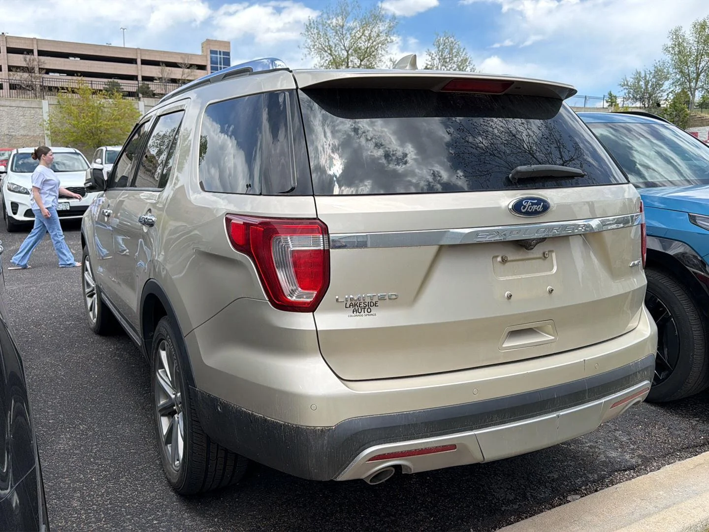Used 2017 White Gold Ford Limited image 7