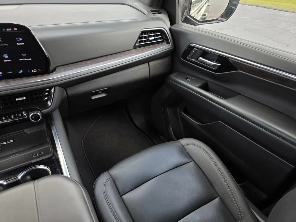 Used 2025 Black Chevrolet LT image 21