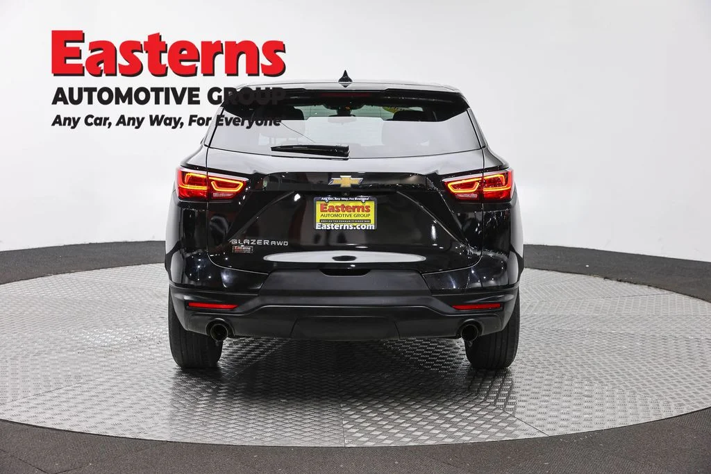 Used 2024 Black Chevrolet LT image 6