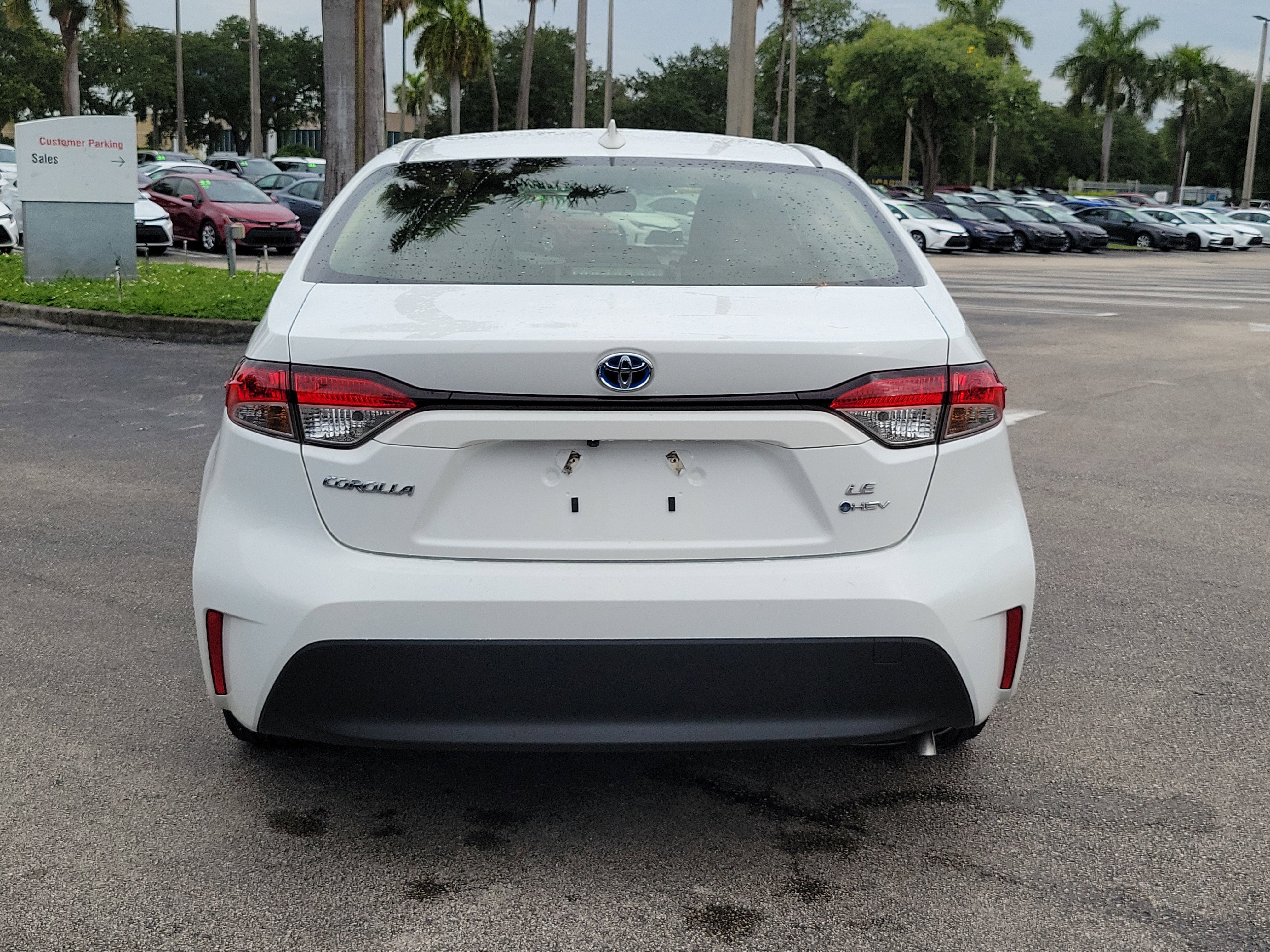 Used 2025 Ice Toyota Hybrid LE image 5