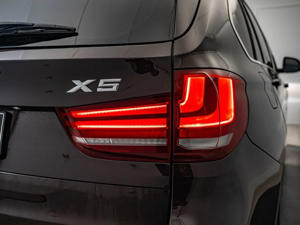 Used 2017 Sparkling Brown Metallic BMW xDrive50i image 13
