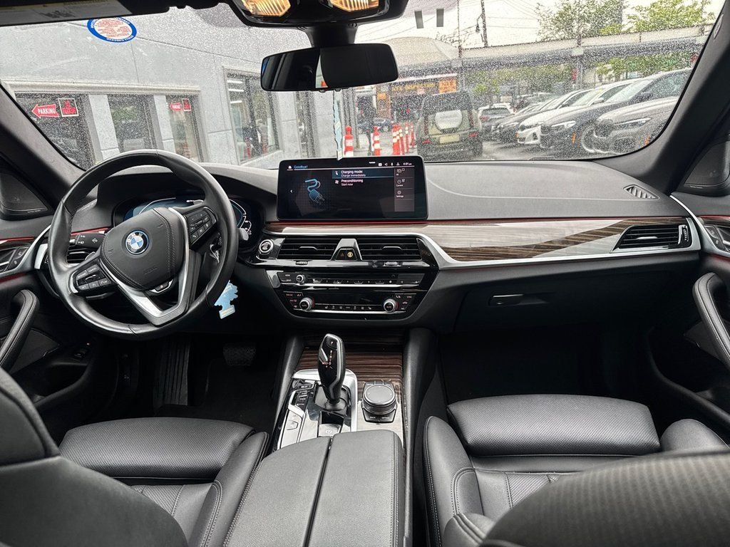 Used 2023 Black BMW 530e iPerformance image 20