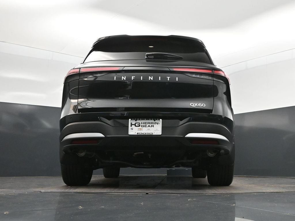 New 2027 MINERAL BLACK INFINITI Luxe FWD image 42