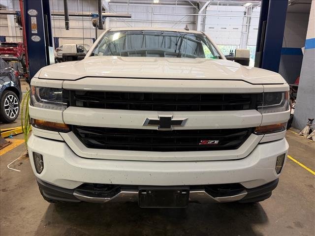 Used 2017  CHEVROLET LT image 6