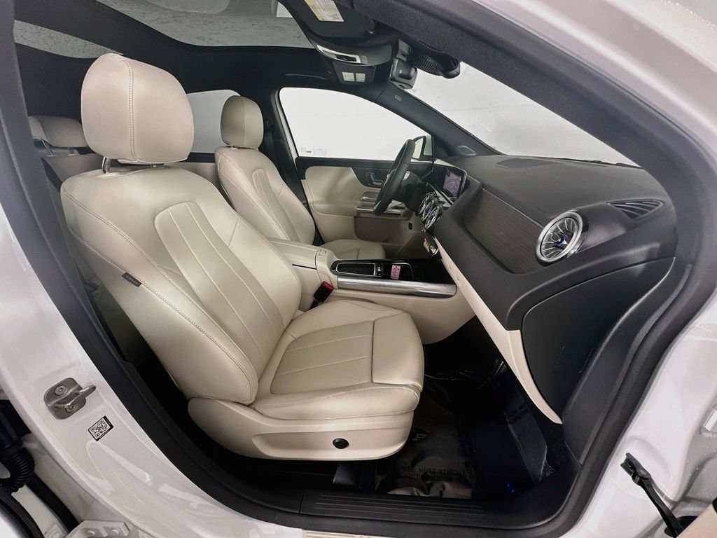 New 2026 Polar White Mercedes-Benz GLA 250 image 60