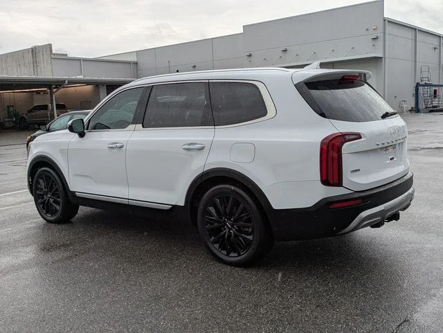 Used 2022 White Pearl Kia SX image 5