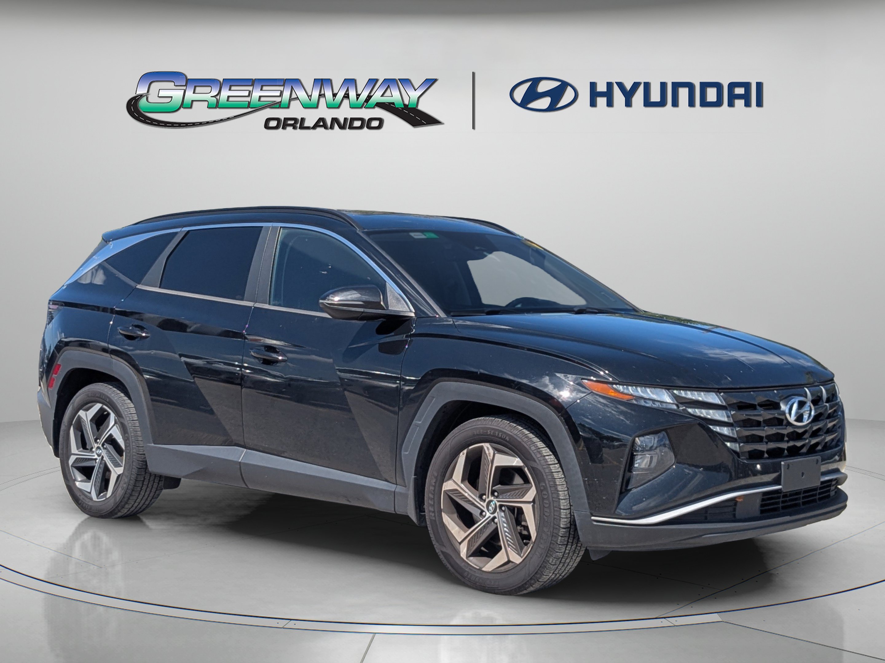 Used 2022 Phantom Black Hyundai SEL image 2