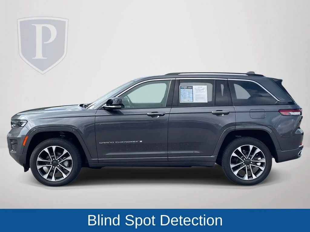 Certified Used 2022 Gray Jeep Overland image 5