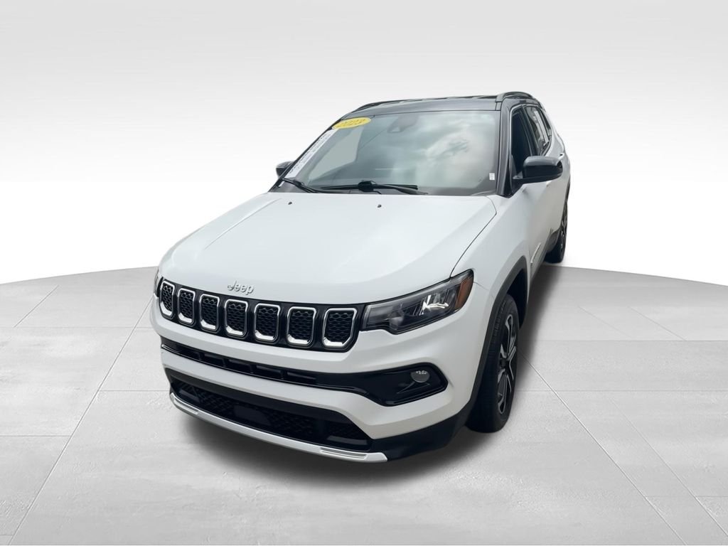 Used 2023 White Jeep Limited image 4