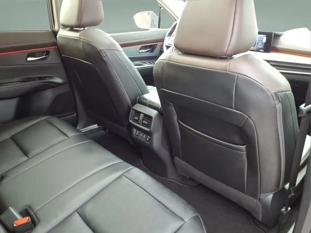 Used 2026 Gray Nissan Platinum image 18