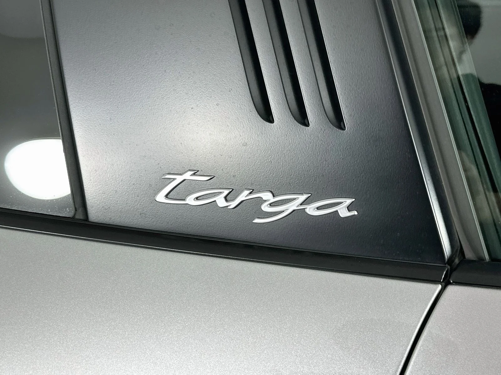 Used 2022  Porsche  image 38