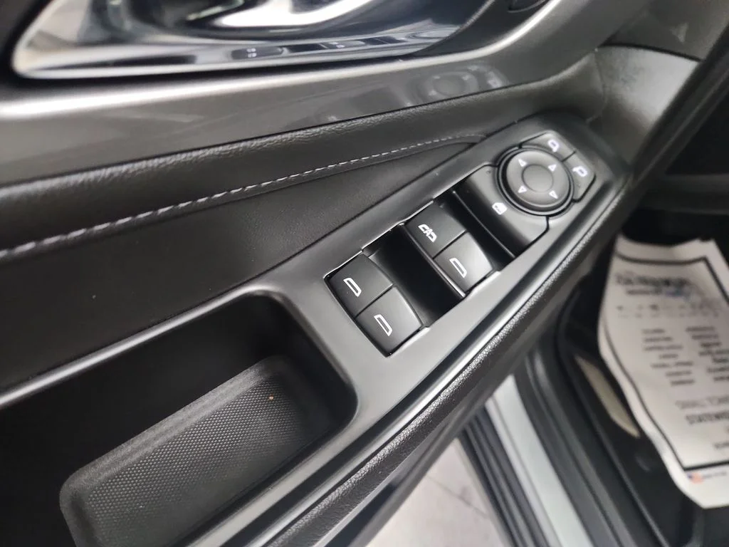 Used 2023 Gray Chevrolet LT image 17