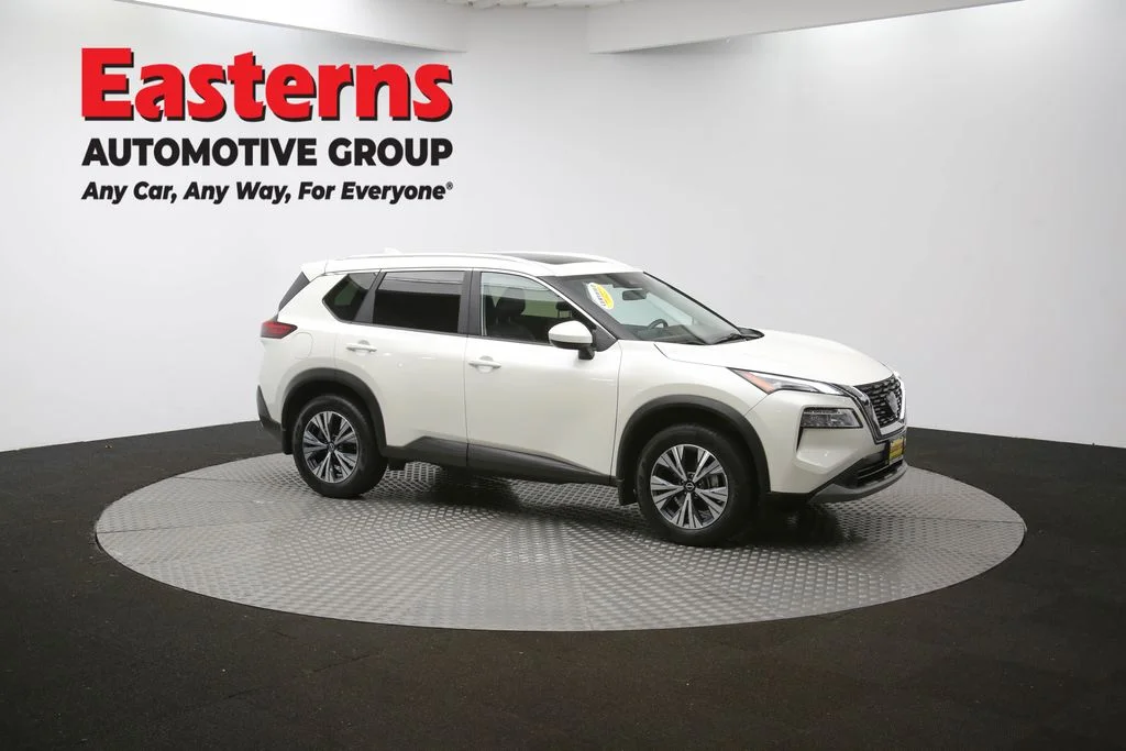 Used 2023 White Nissan SV image 45