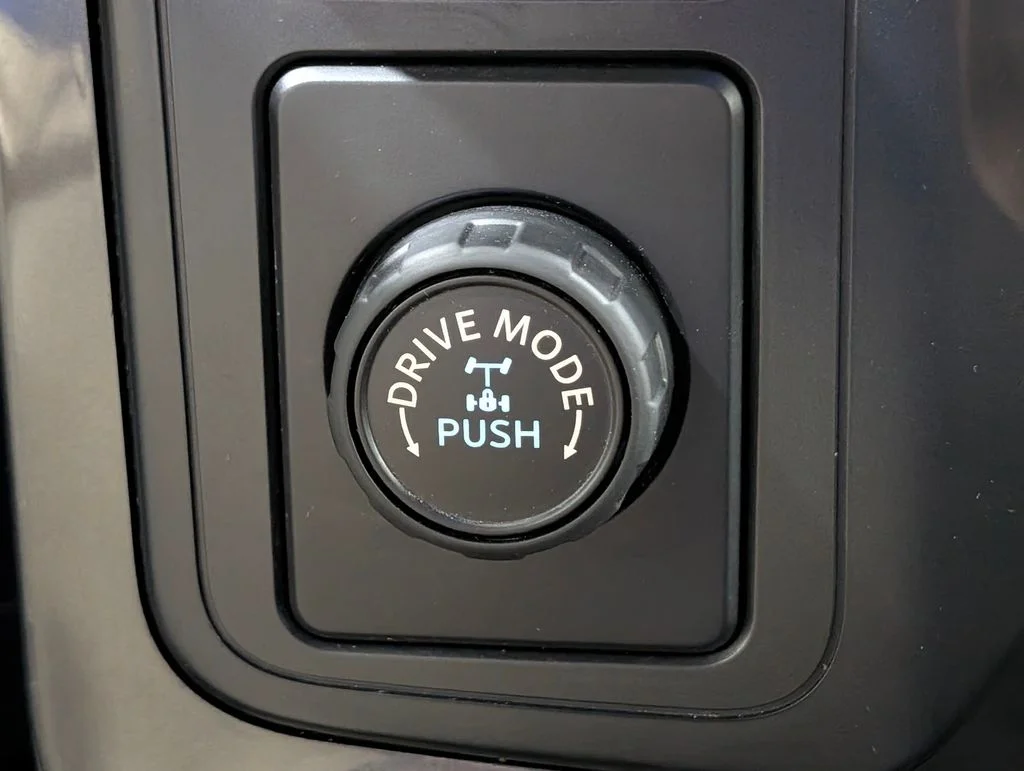 Certified Used 2021 Oxford White Ford XLT image 7