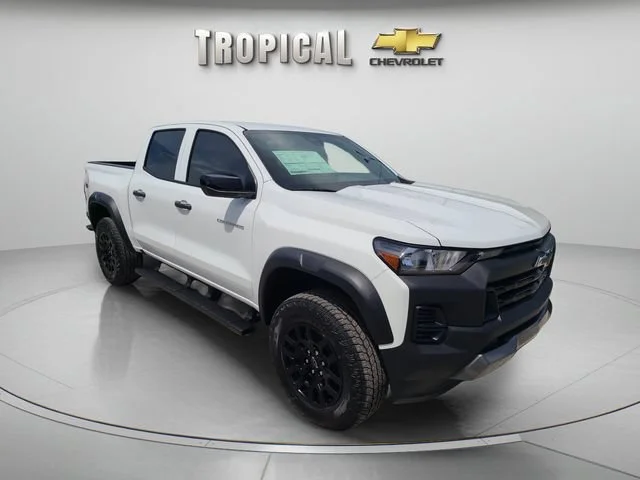 New 2026 Summit White Chevrolet Trail Boss image 7
