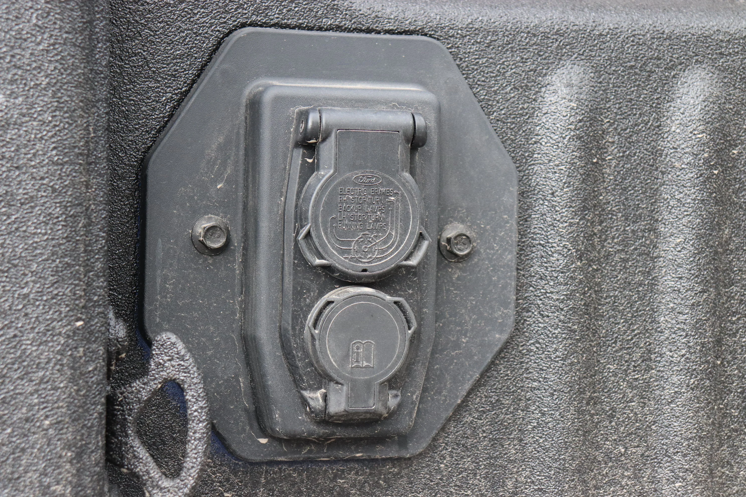 New 2026 ARGON BLUE METALLIC Ford XLT image 6