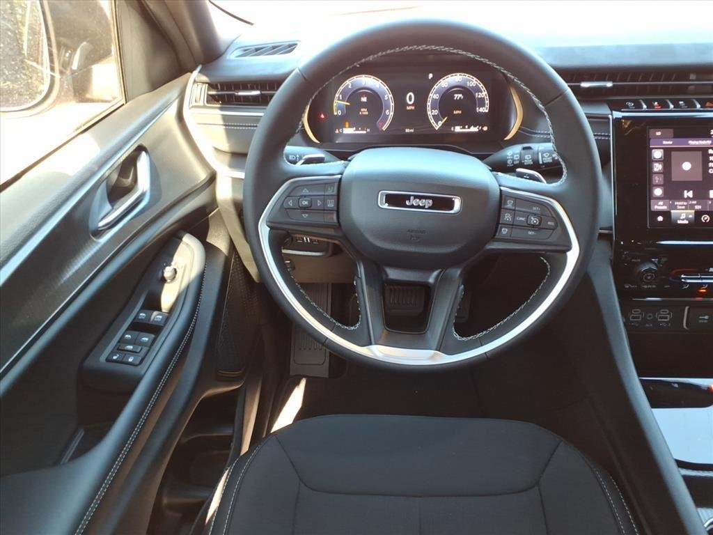 2025 Jeep Grand Cherokee Laredo - Photo 24