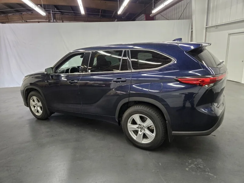 Used 2020 BLUEPRINT Toyota L image 3