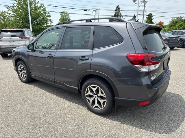 Used 2023 Gray Metallic Subaru Premium image 12