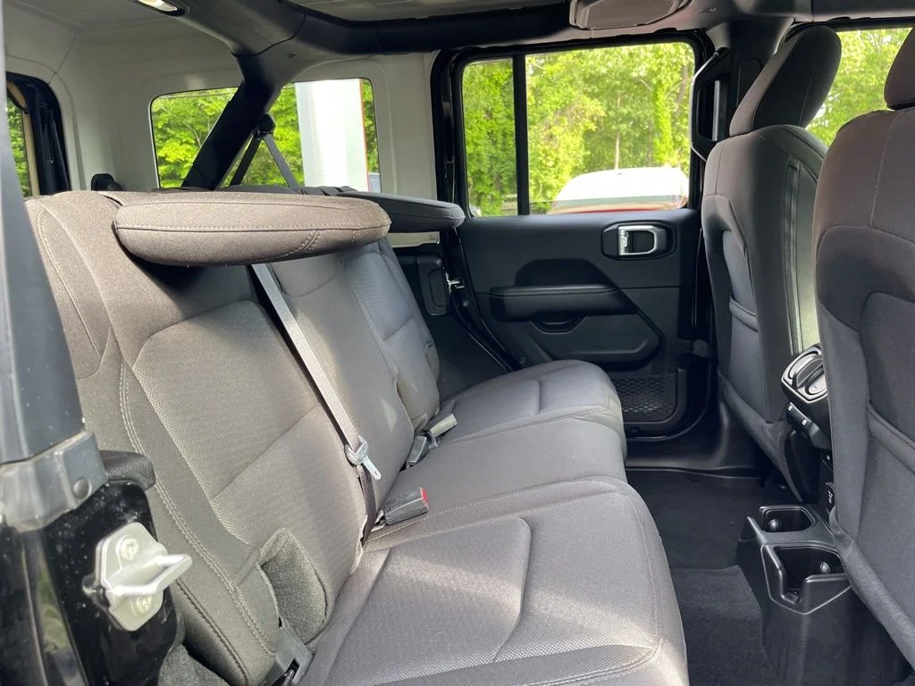 Used 2023 Black Jeep Sahara image 23