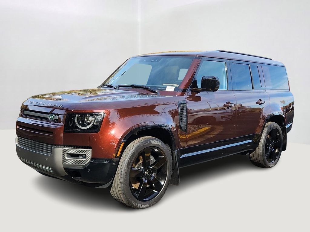 2025 Land Rover Defender 130 X-Dynamic SE P400's photo