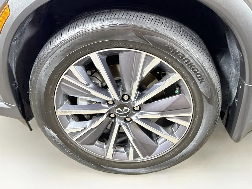Certified Used 2026 Gray INFINITI LUXE image 45