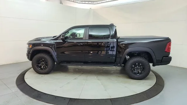 New 2026 Diamond Black Crystal Pearl-Coat Exterior Paint RAM RHO image 6