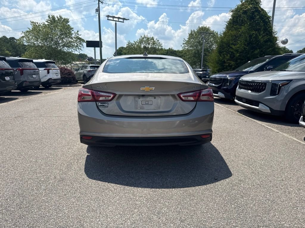 Used 2022 Gray Chevrolet LT image 4