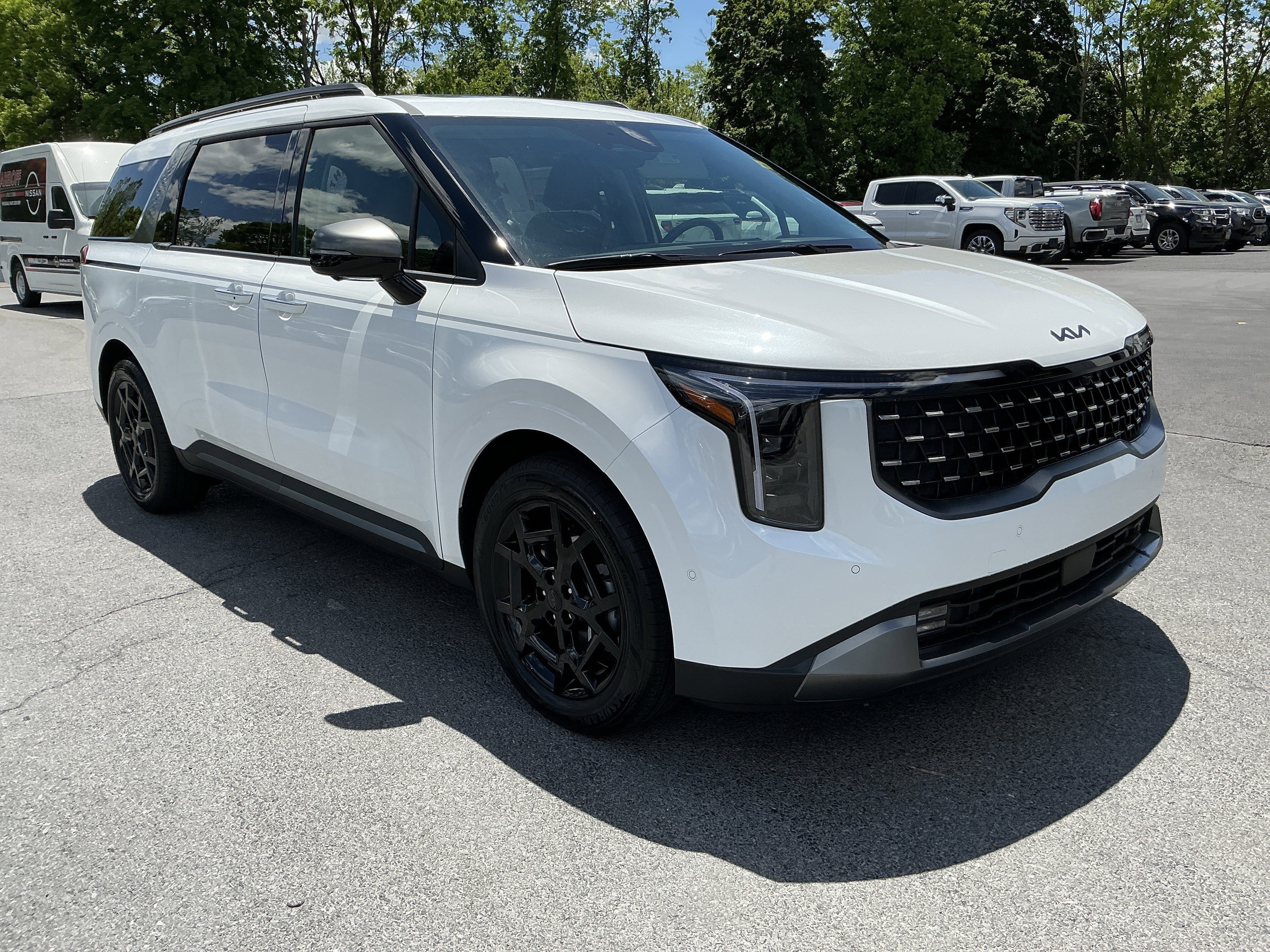 2026 Kia Sedona SX HEV's photo