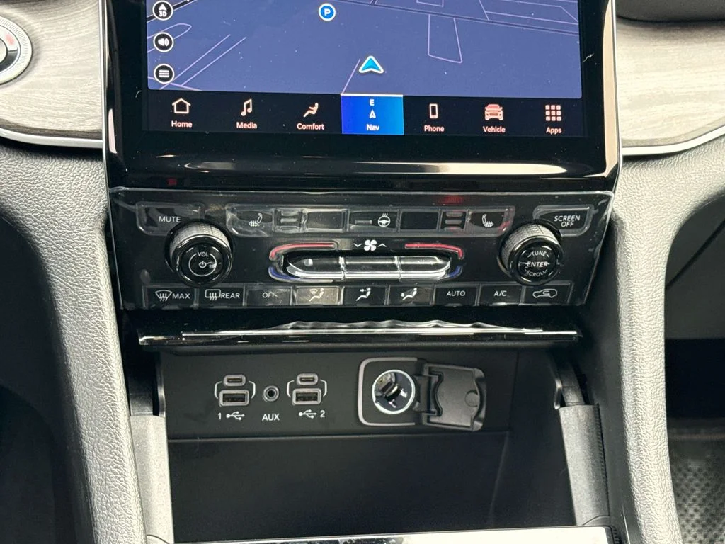 New 2025 Black Jeep Limited image 17