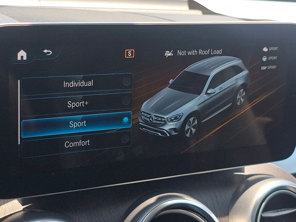 Used 2020 Graphite Gray Metallic Mercedes-Benz GLC 300 image 34