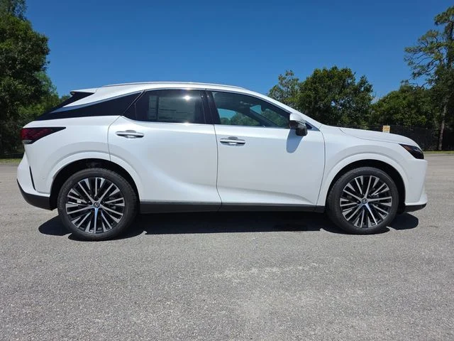 New 2026 Eminent White Pearl Lexus PREMIUM PLUS image 2