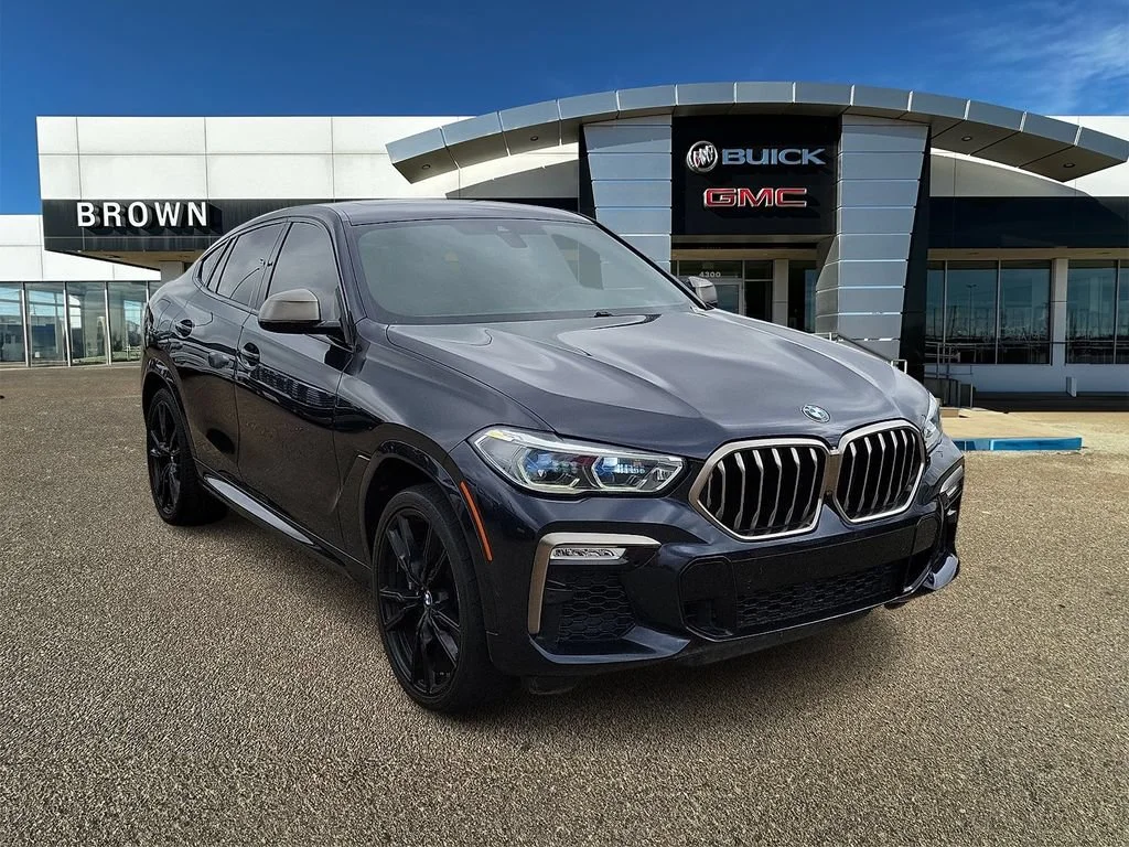 2021 BMW X6 M50i's photo