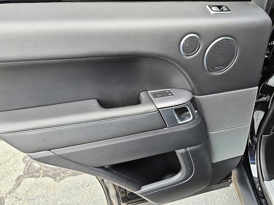Used 2021  Land Rover HSE Dynamic image 29