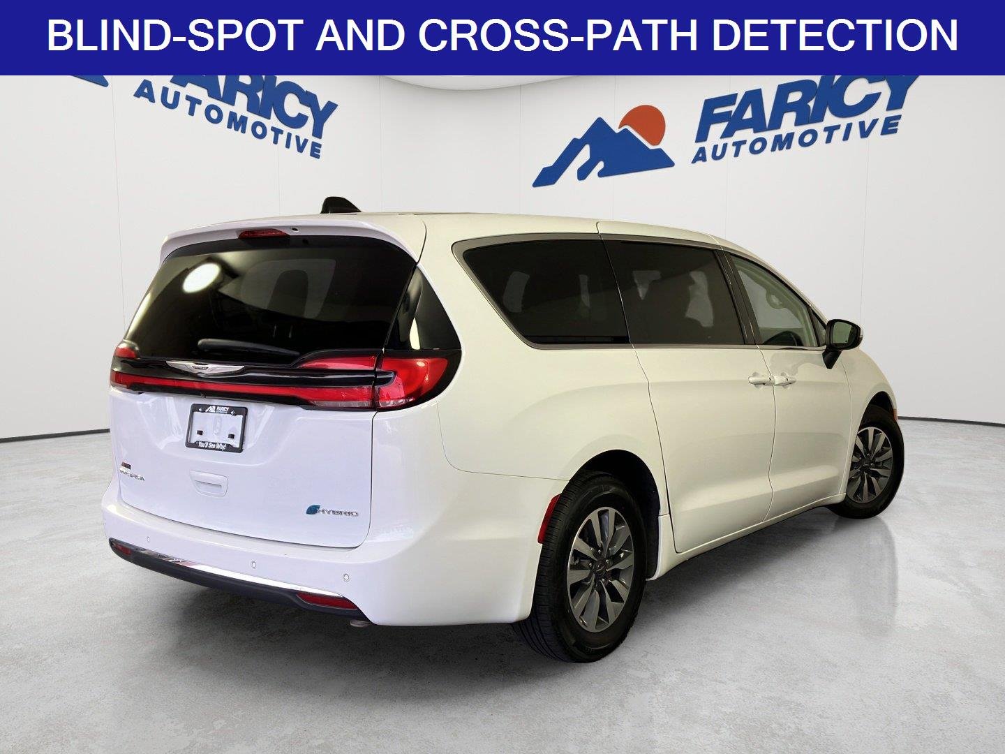 Used 2023 Bright White Clearcoat Chrysler Hybrid Touring L image 6
