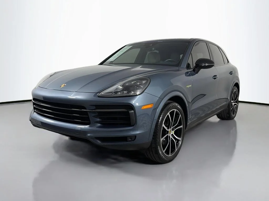 2019 Porsche Cayenne E-Hybrid's photo