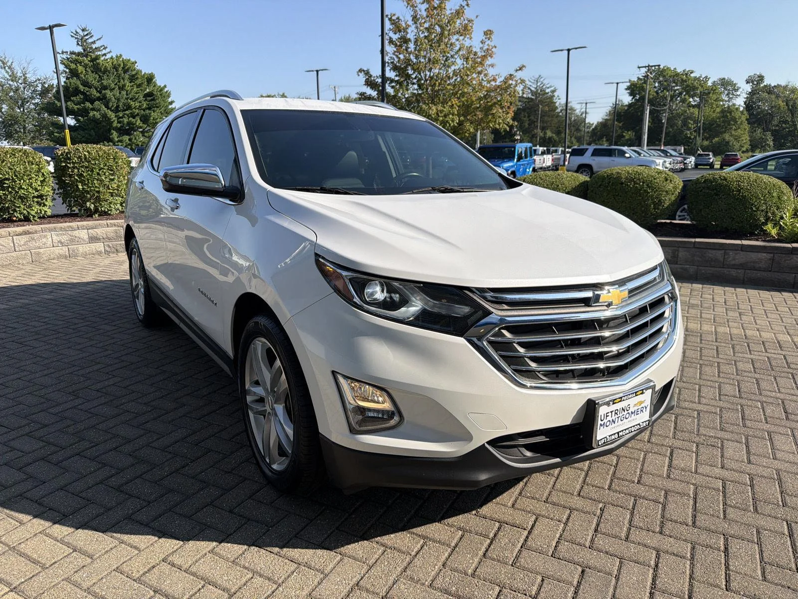 Used 2019 Iridescent Pearl Tricoat Chevrolet Premier image 7