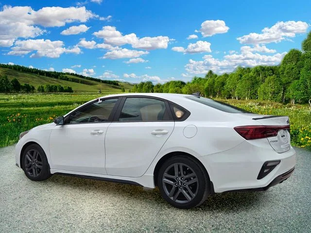 Certified Used 2021 White Kia GT-Line image 4