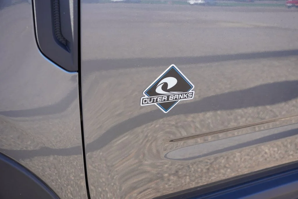 Used 2025 Gray Ford Outer Banks image 14
