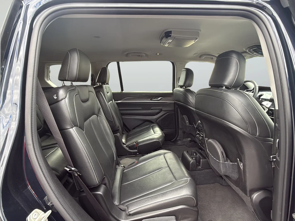 Used 2023 Black Jeep Limited image 11