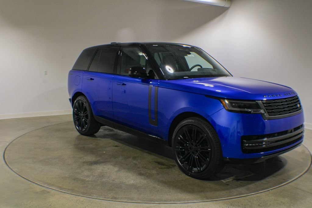 New 2026 Velocity Blue Land Rover SE image 8