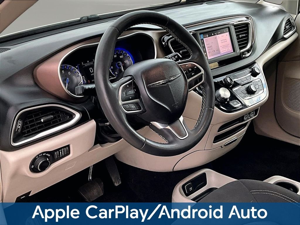 Used 2023 White Chrysler LX image 22