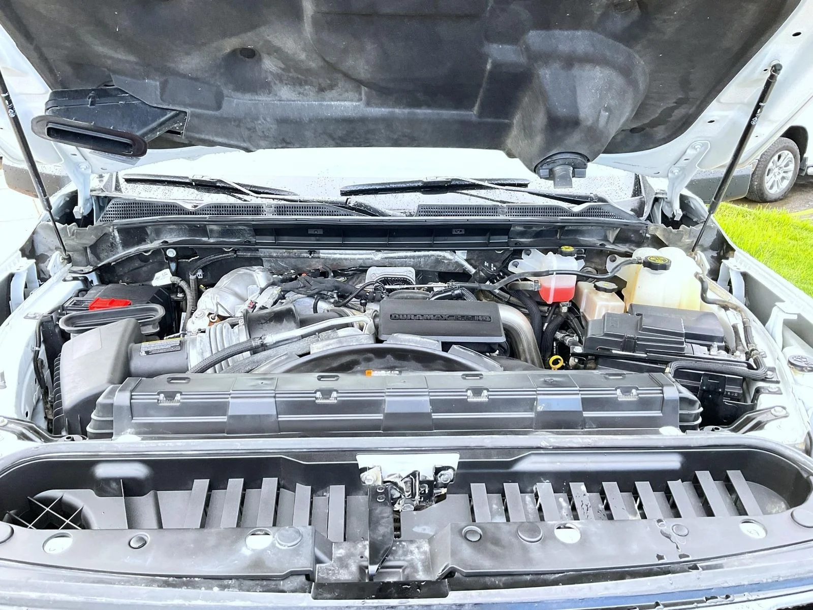 Certified Used 2024 White GMC Denali Ultimate image 25