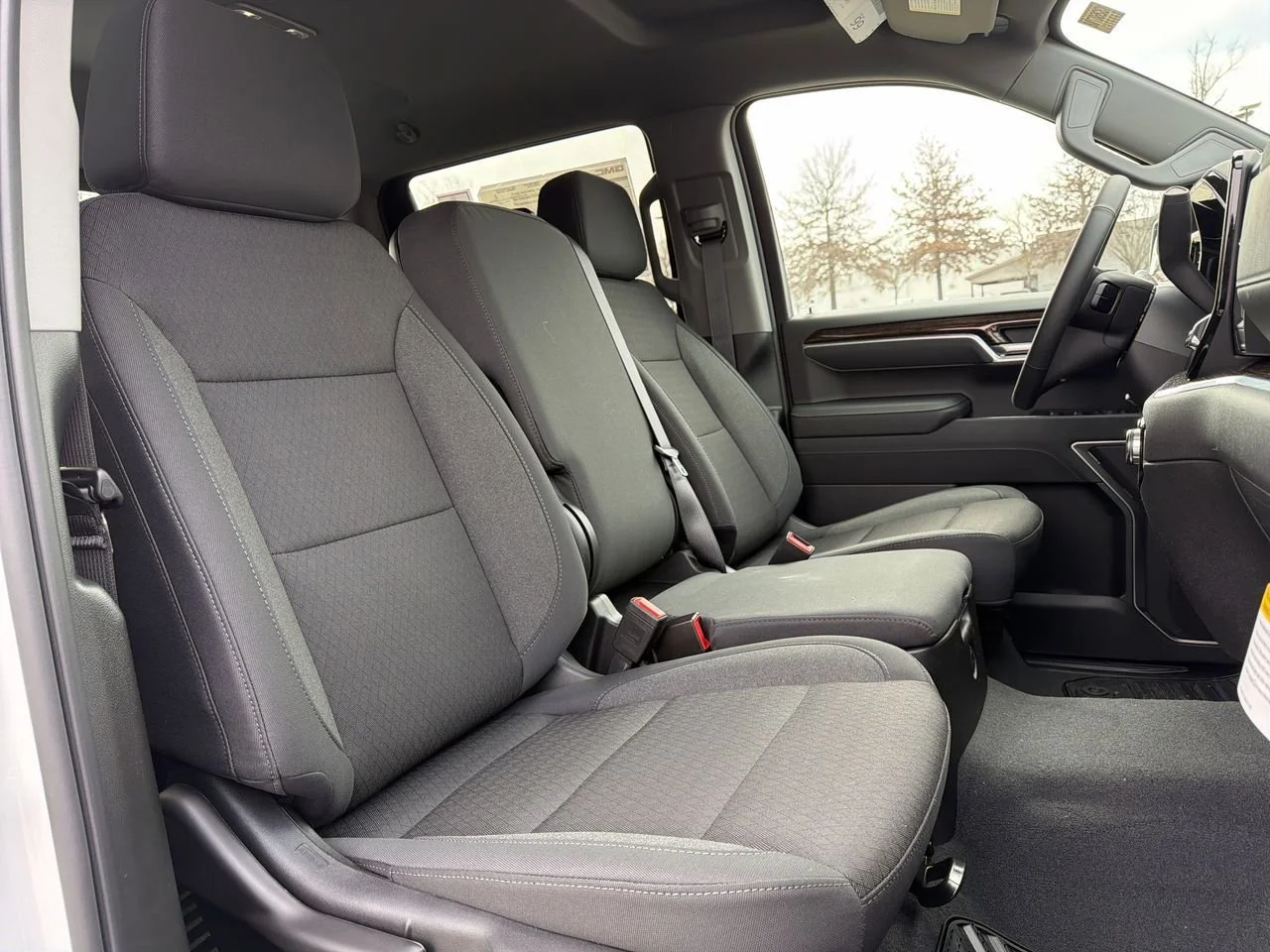 New 2026 Summit White GMC SLE image 23